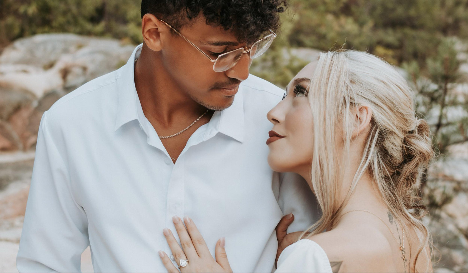 The Wedding Website of Deshania Stallard and Louie Thacker