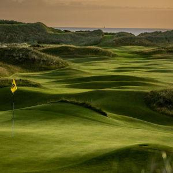Honeymoon golf round!