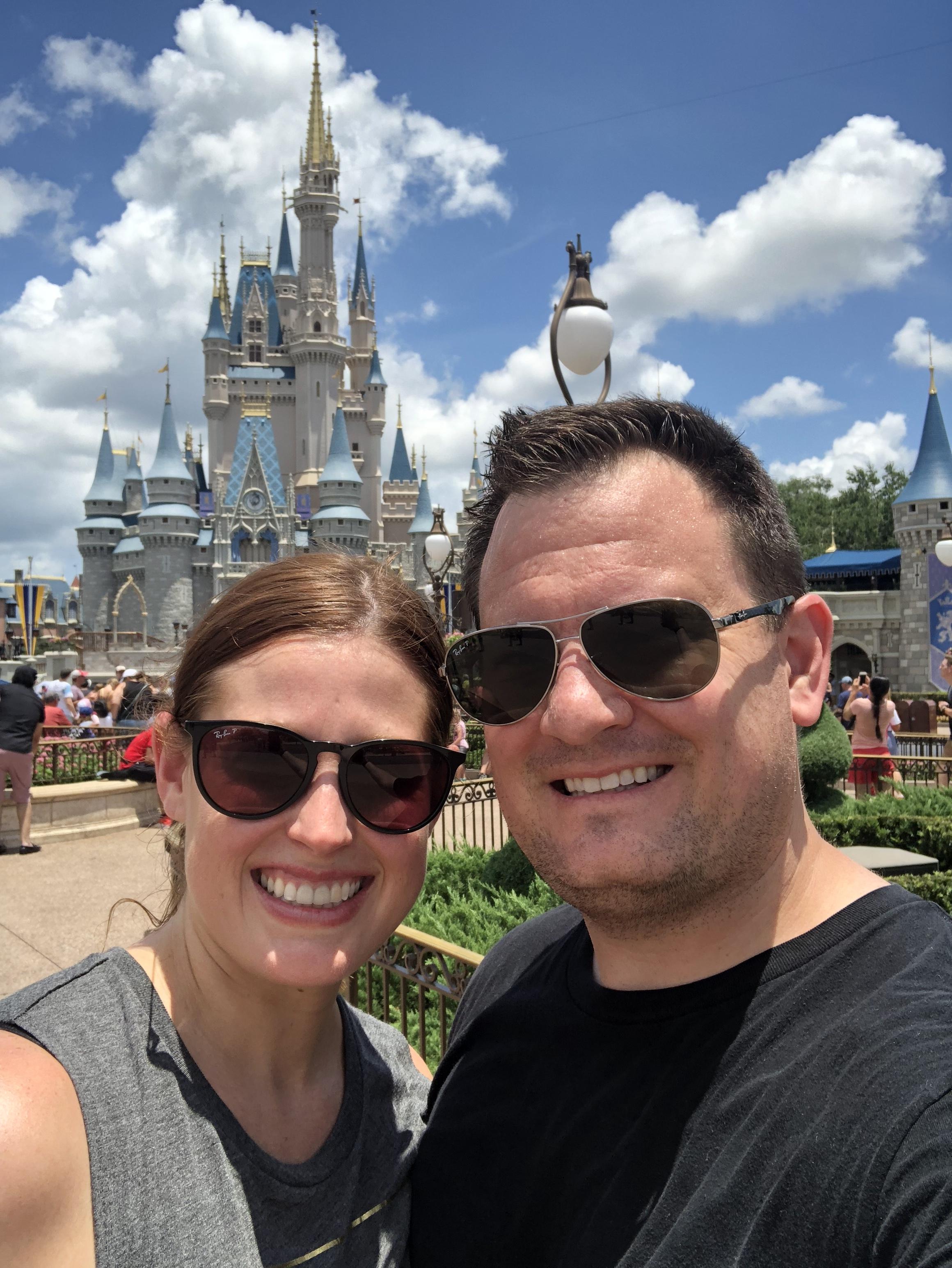 The Wedding Website of Amanda Van Vleet and Chris Lipscomb