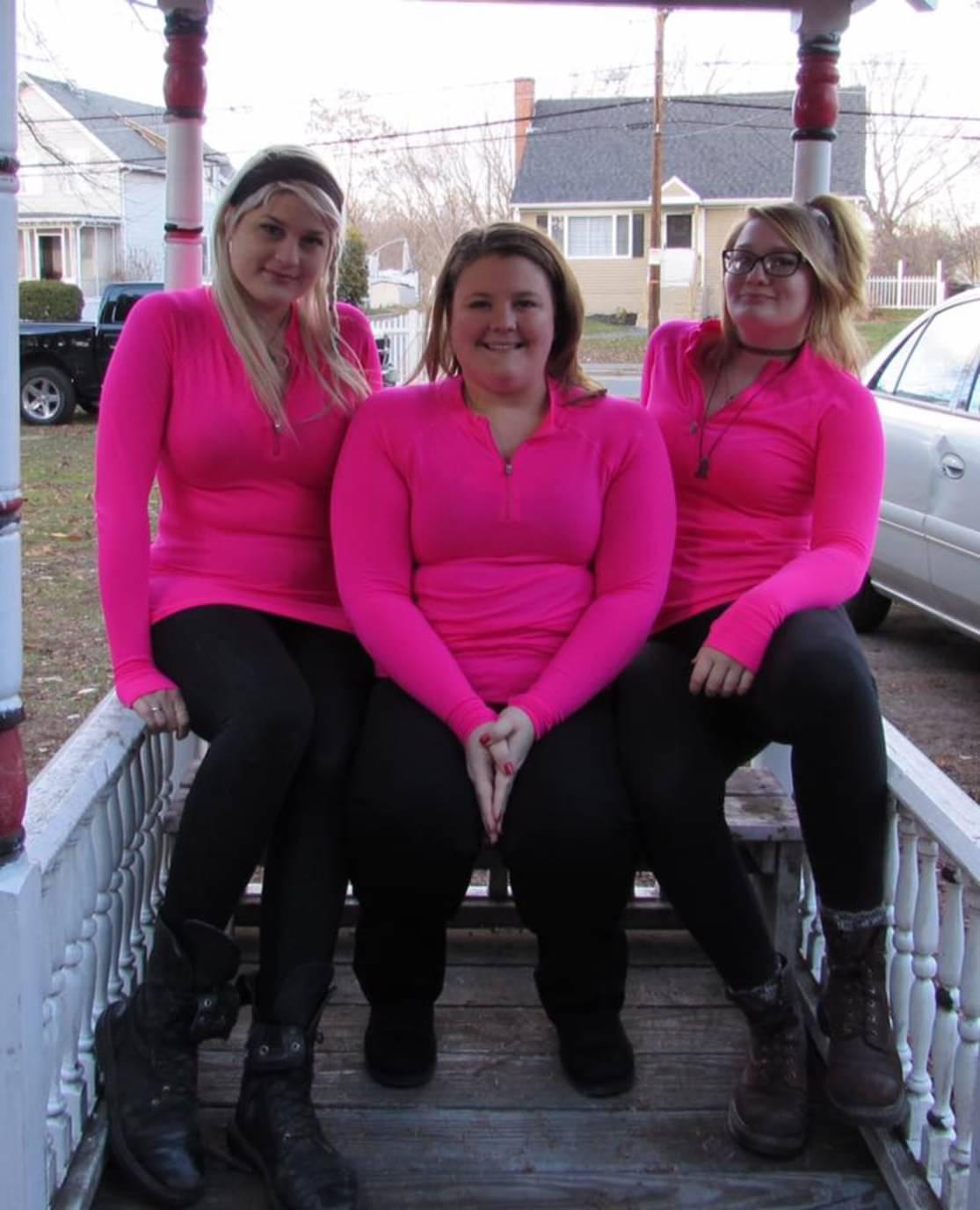 Stephanie and her sisters recreate a childhood photo