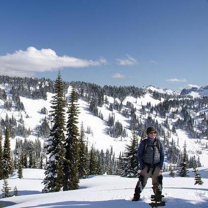 Damien and Cathy have both wanted to pursue snowshoeing on Mount Rainier, so planned ahead, waited in the queue to enter the park, and were rewarded with perfect weather and a perfect day, March 2018.