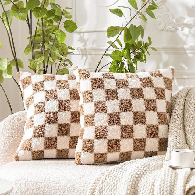 WACOMECO Decorative Throw Pillow Covers - Soft Sherpa Checkerboard Cushion Covers Faux Fur Pillow Cases for Sofa Bedroom Livingroom Car, 16 x 16 in, Khaki and Off White