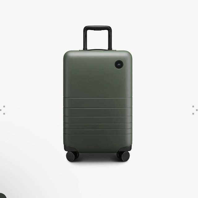 Monos Carry-On - Color: Olive