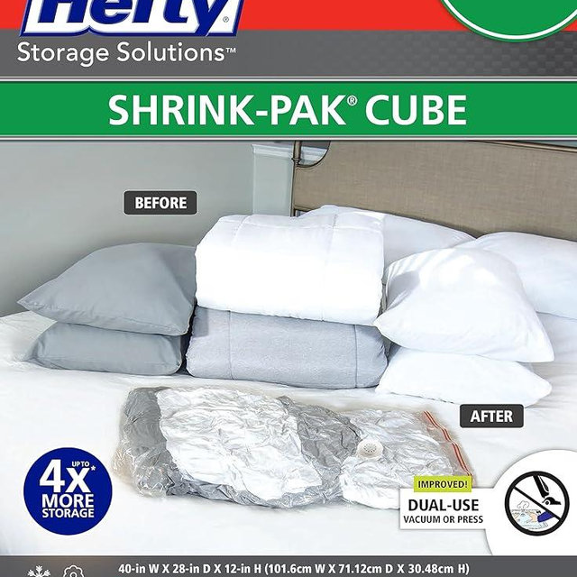Hefty Shrink-Pak Vacuum Storage Bags - Space Saver Vacuum Storage Bags for Under Bed Storage, Clothing and Comforter Storage, Odor Resistant, 3X More Storage Space - 3 XL Cubes Vacuum Storage Bags