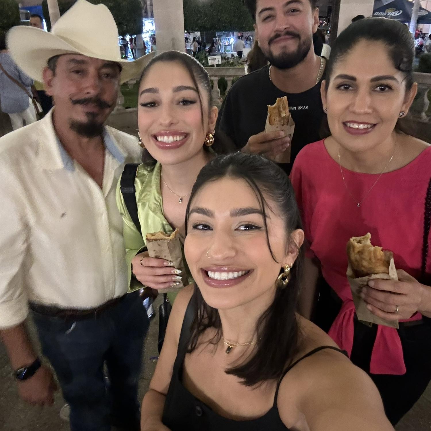 Moi’s first time in Yahualica with my family 🇲🇽