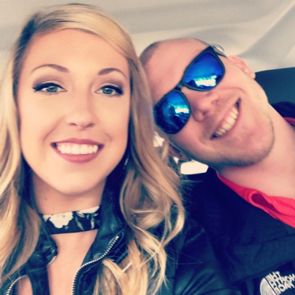 On our way to the horse races!