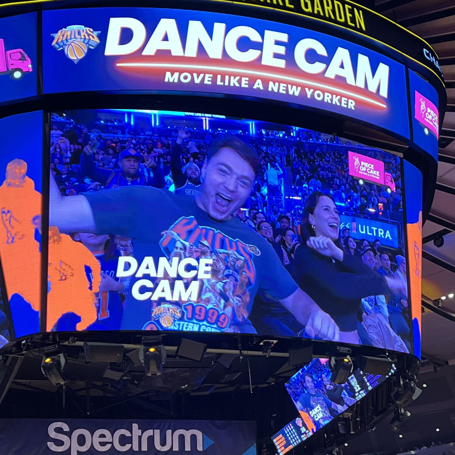 Getting caught on a Knicks Jumbotron !