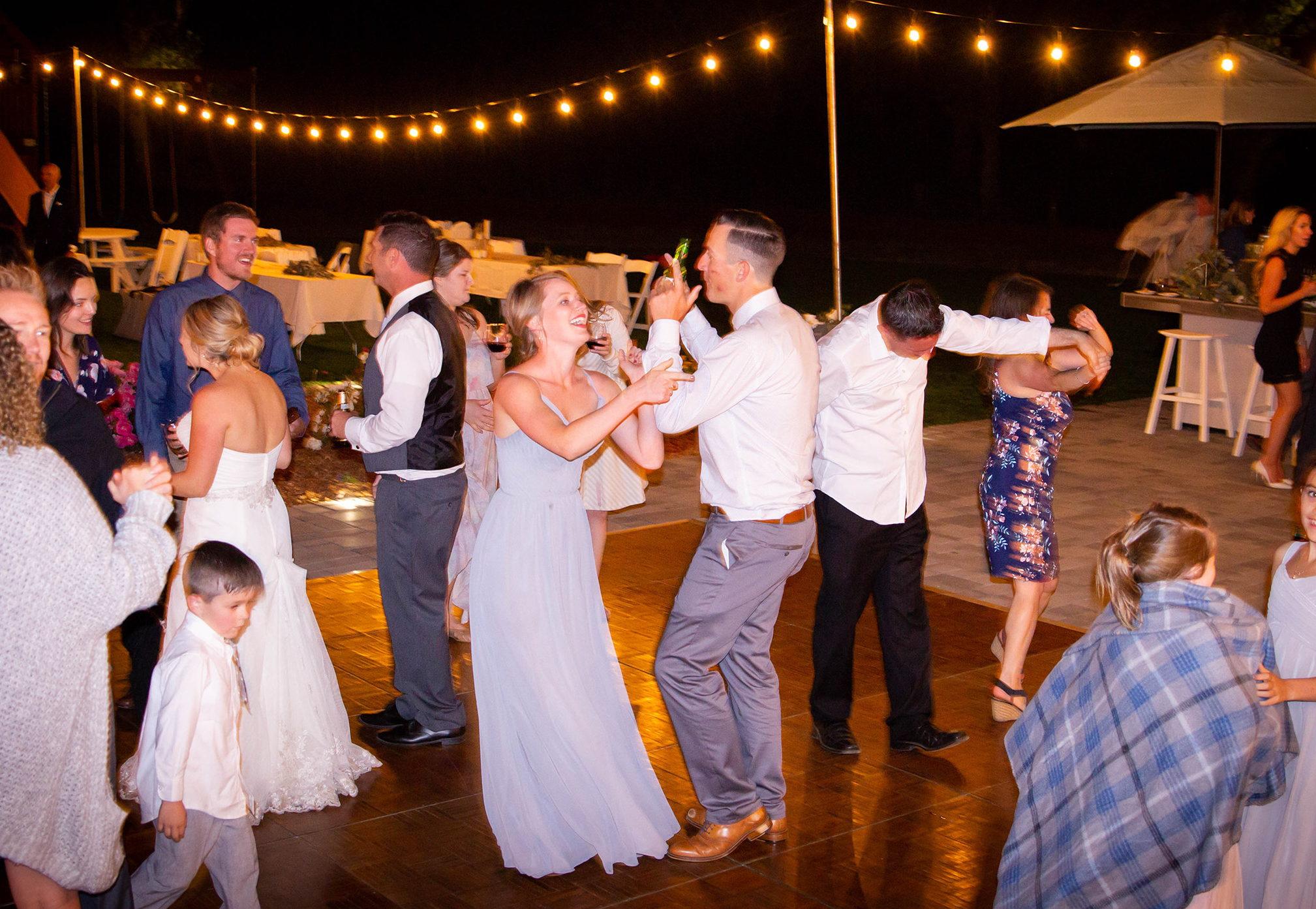 The Wedding Website of Jessica Aitken and Nick Joyner