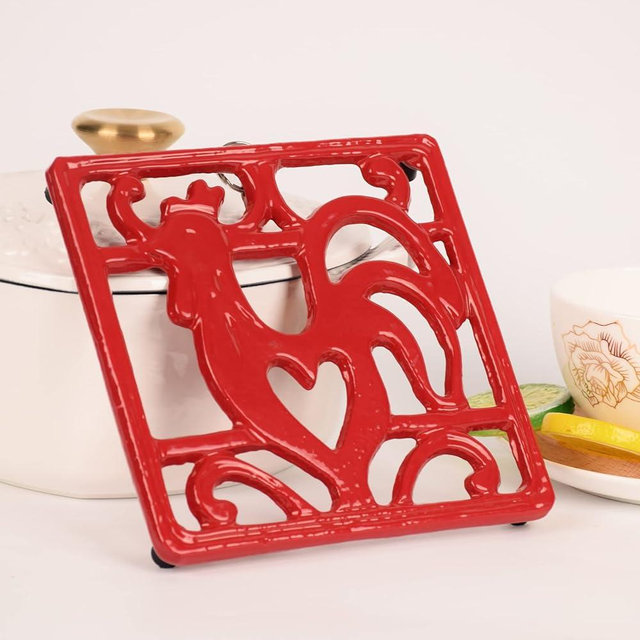 MINLUFUL Vintage Square Cast Iron Trivet - Metal Trivet for Hot Dishes, Heat Resistant Trivet Mat for Kitchen Countertop Hot Pots and Pans, Red