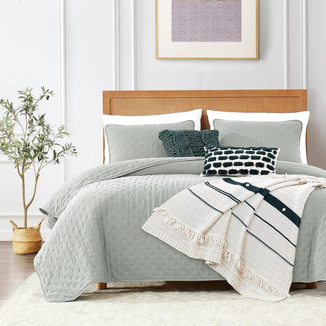 ROARINGWILD King Size Quilt Bedding Sets with Pillow Shams, Sage Green Lightweight Bedspread Coverlet, Quilted Blanket Thin Comforter Bed Cover, All Season, 3 Pieces, 104x90 inches