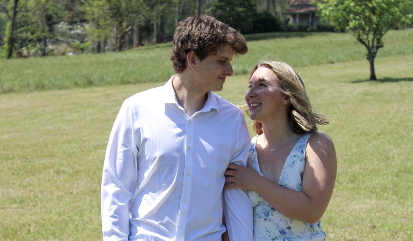 The Wedding Website of Lexi Burnett and Owen Doejaaren