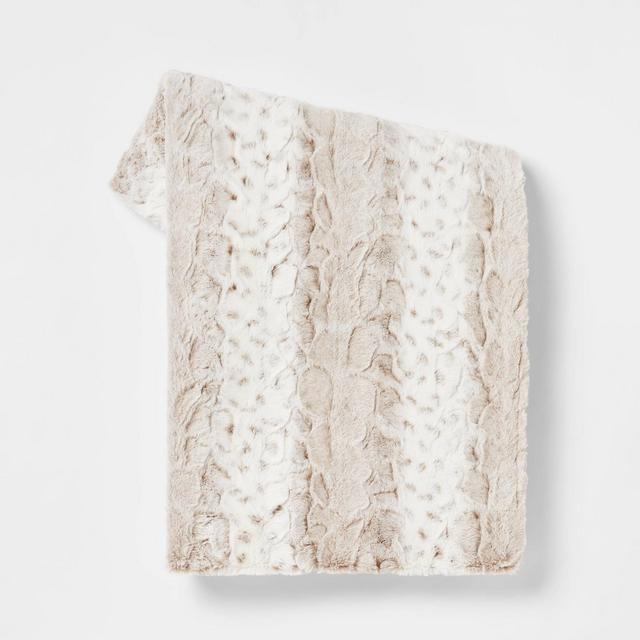 Snow Leopard Faux Fur Ombre Throw Blanket Gray - Threshold™