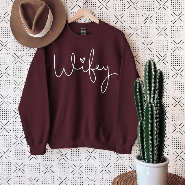 Wifey Sweatshirt, Bridal Shower Gift, Engagement Sweatshirt, Gift for Bride, Gift for Fiance, Wedding Gift, Bride Gift Swetie, Bride Shirt