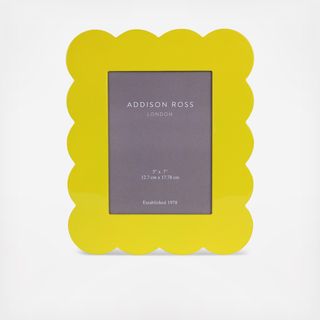 Scalloped Lacquered Photo Frame