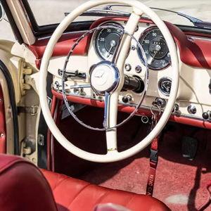 Honeymoon Classic Car Tour & Picnic in Algarve