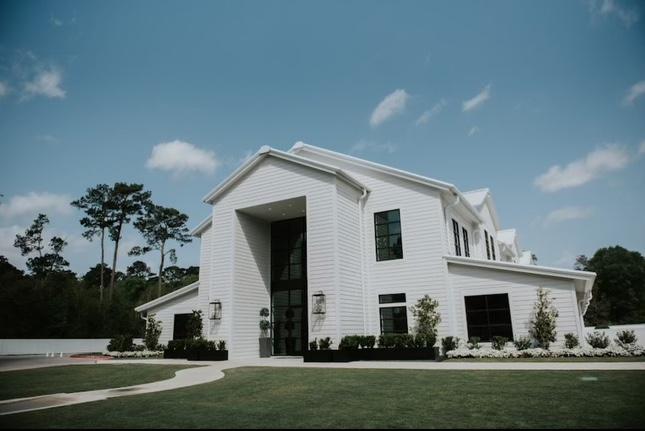 The Wedding Website of Britlyn Landry and Nicko Dodd