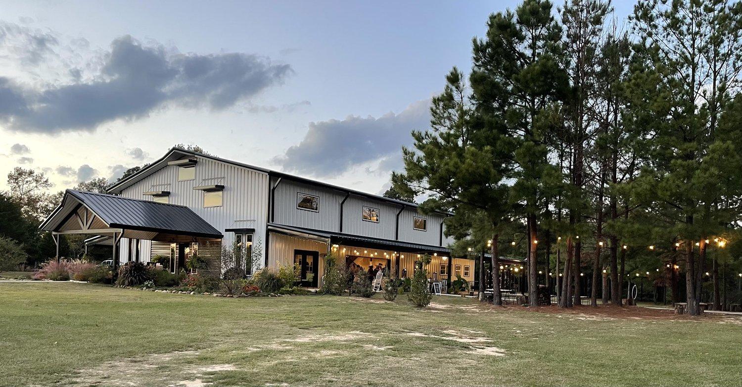 The Wedding Website of Bailey Glover and Dylan Floyd