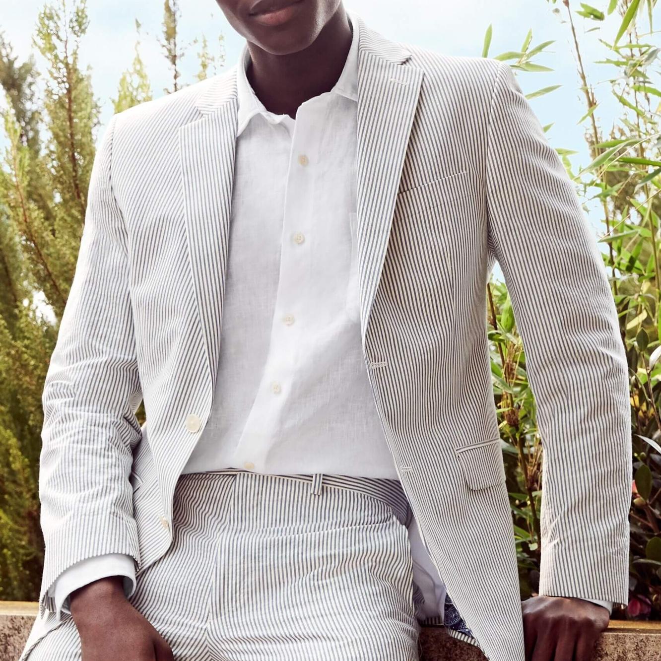 This outfit could be easily styled with a sword, jewelry, or a tunic underneath.