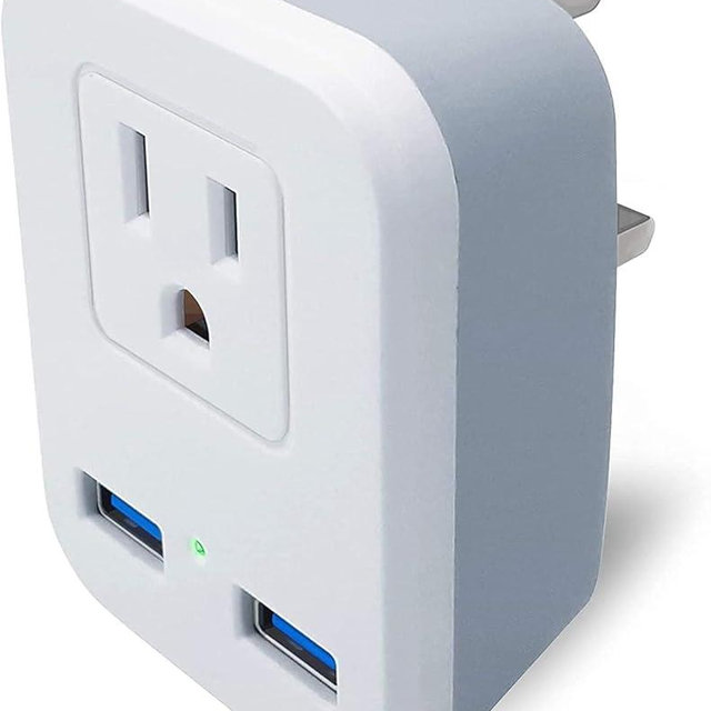Type G UK Power Plug Adapter, Travel Adapter for US to British England, London, Ireland, Scotland, AC Outlets with 2 USB Charging Port for Smartphone, etc