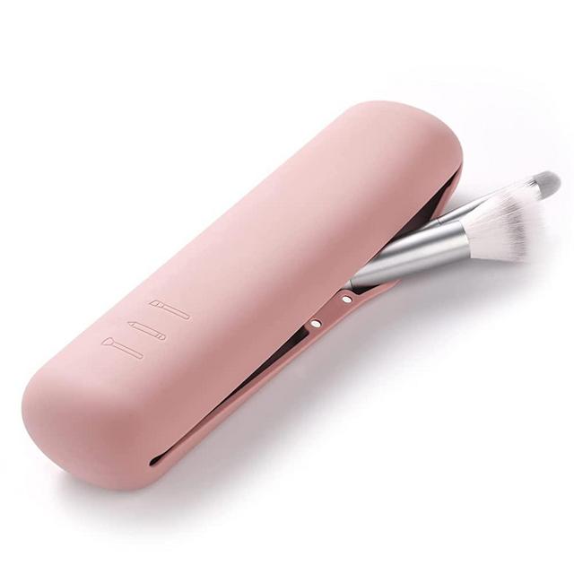 FERYES Large Travel Makeup Brush Holder, Magnetic Anti-fall Out Silicon Portable Cosmetic Face Brushes Holder, Soft and Sleek Makeup Tools Organizer for Travel- (8.27*2.36*1.57)