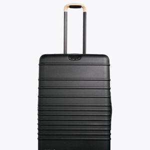 BÉIS 'The Medium Check-In Roller' in Black - Black 26 inch Medium Rolling Luggage & Checked Suitcase