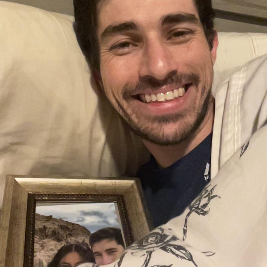 After Quinn visited Vanessa in Vegas his mom gave him a picture frame with one of the photos they had taken on the trip and Quinn would have it next to him as he slept.