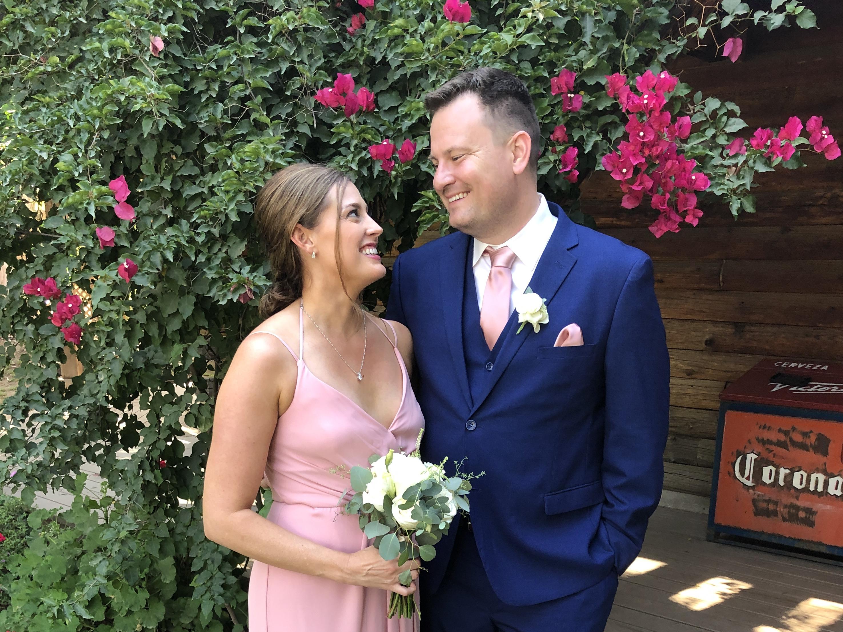 The Wedding Website of Amanda Van Vleet and Chris Lipscomb