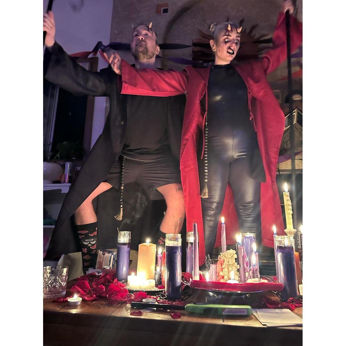 We love to throw parties and my 30th birthday did not disappoint!