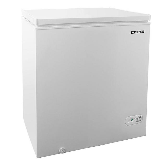 Frigidaire EFRF9003 Chest Deep Freezer, 9 Cu. Ft. Class, WhiteAdjustable Thermostat-Removable Vinyl Coated Wire Basket-Easy Defrost Drain, White