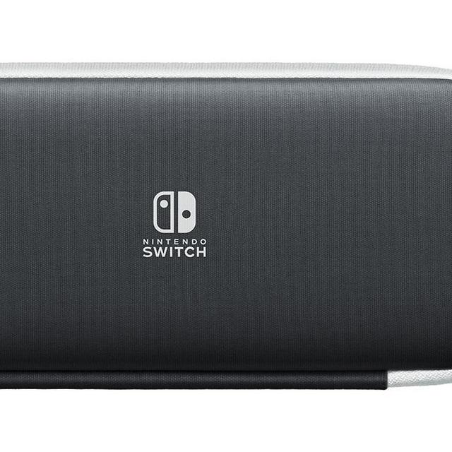 Nintendo Switch Carrying Case & Screen Protector