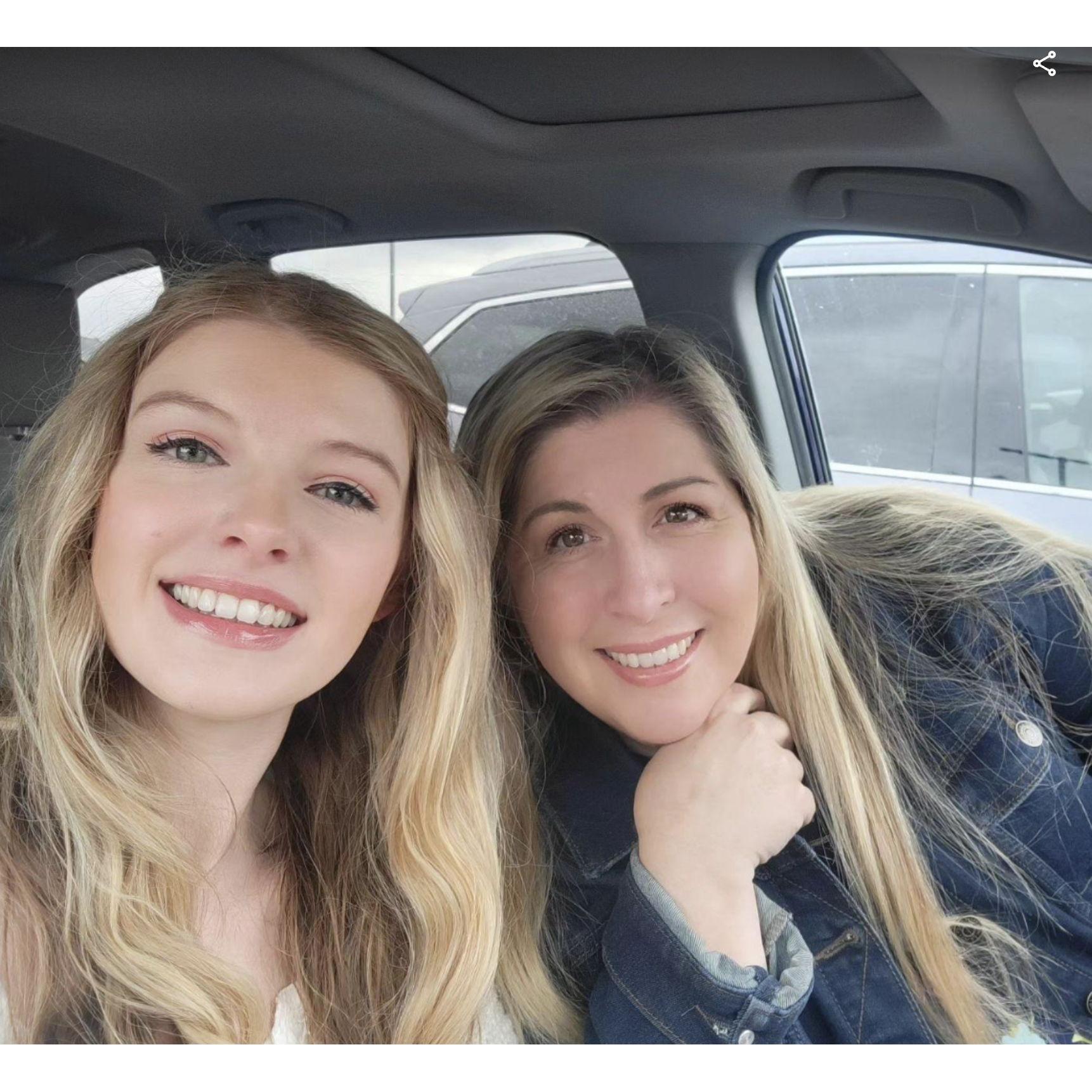 Dress shopping with Mom! - April 2023
