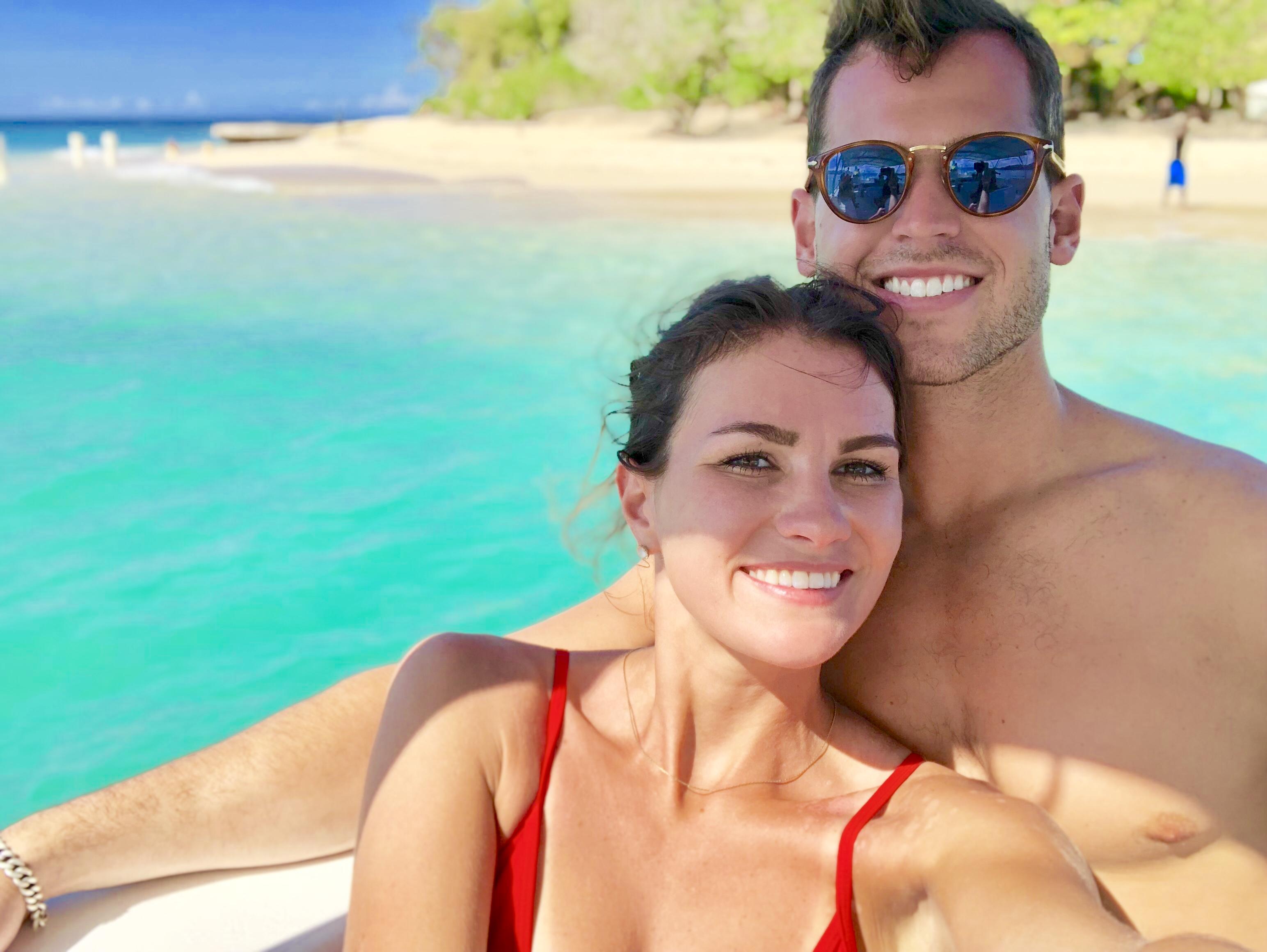 The Wedding Website of Laura Deskin and Henry Self