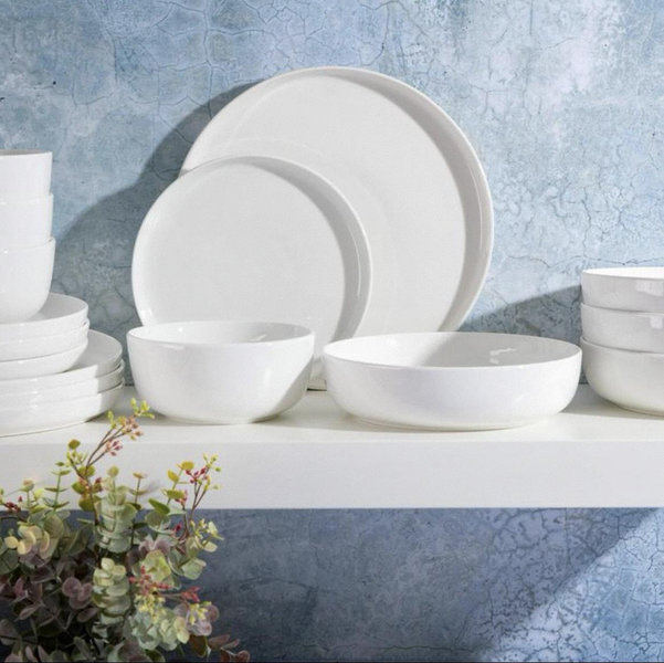 Gibson Home Oslo 16-Piece Porcelain Dinnerware Set