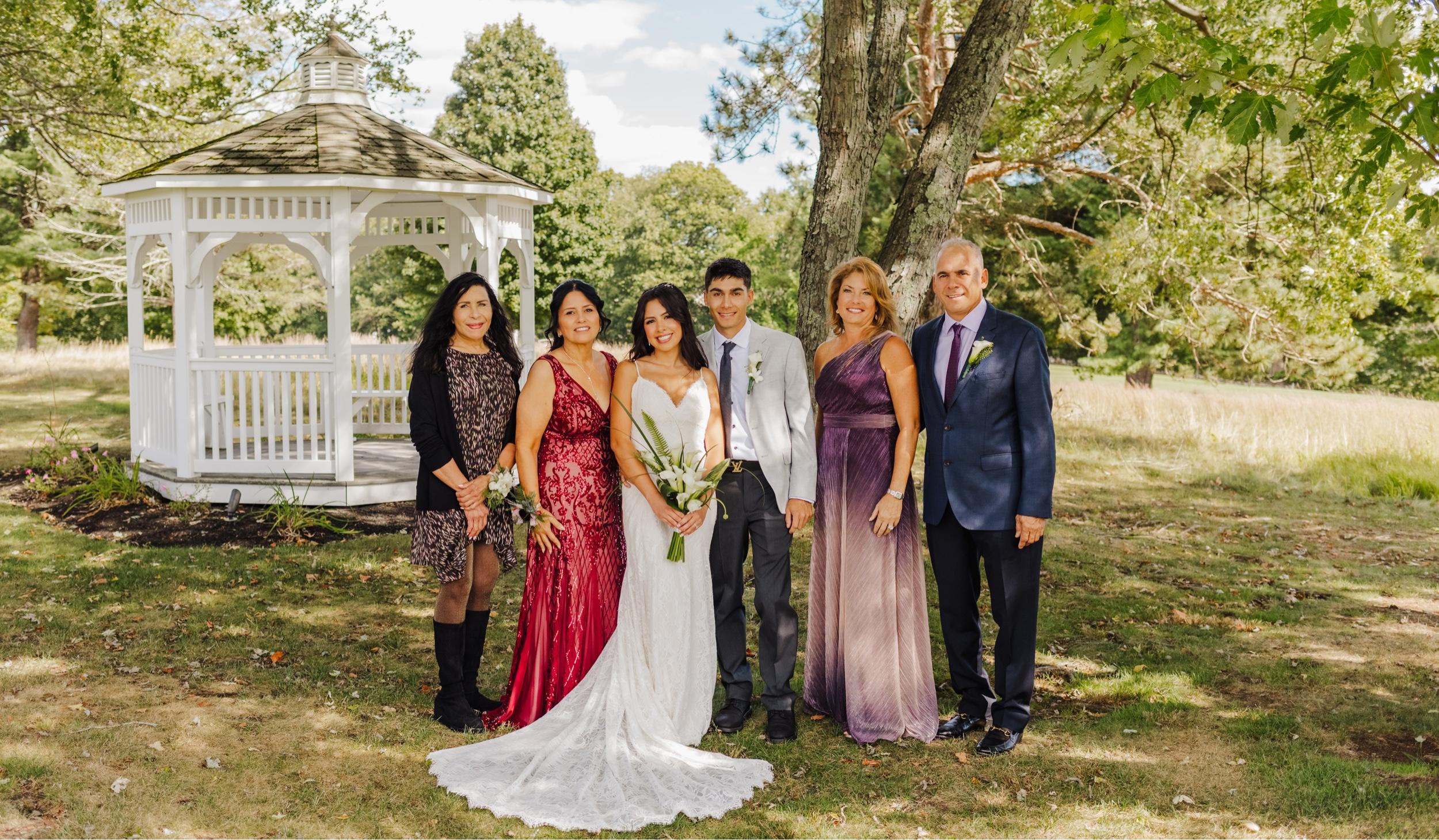 The Wedding Website of Jean Hurst and Brandon Daniels