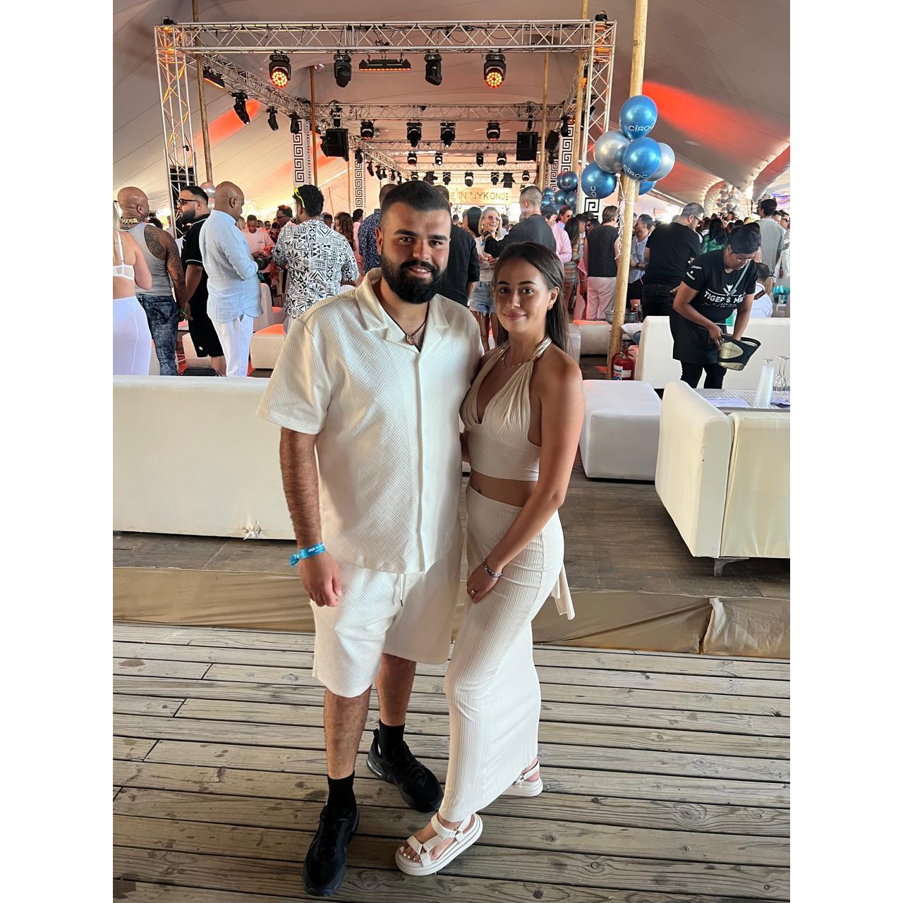 We were made for mykonos! 💙💙