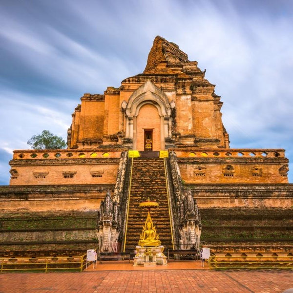 A Morning with the Monks in Chiang Mai