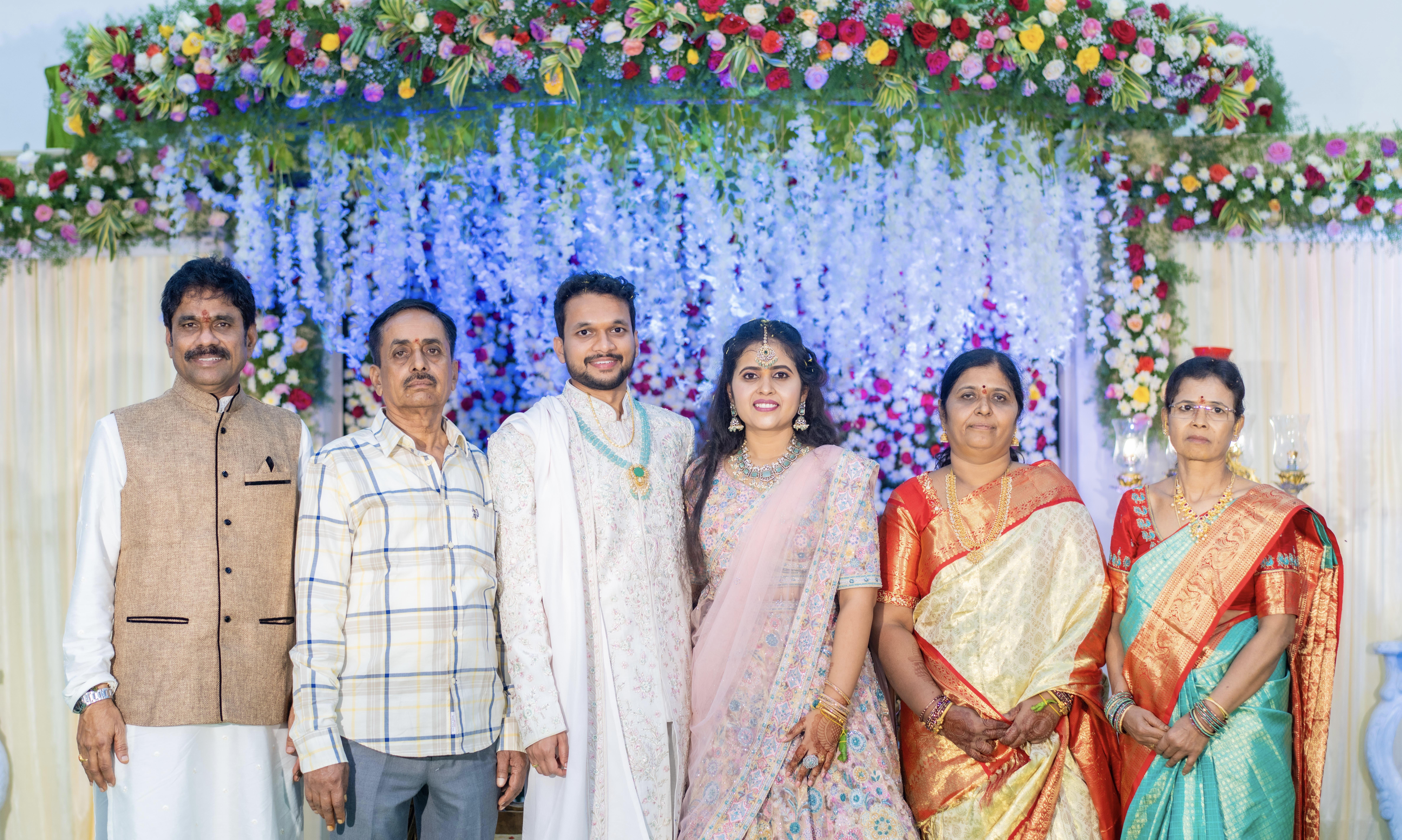 The Wedding Website of Dinesh K and Yashaswi K