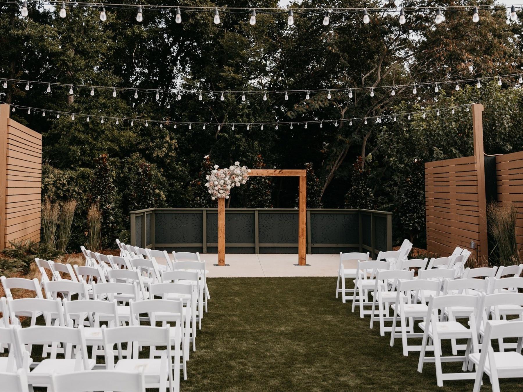 The Wedding Website of Rebecca Somerville and Alex Calderon