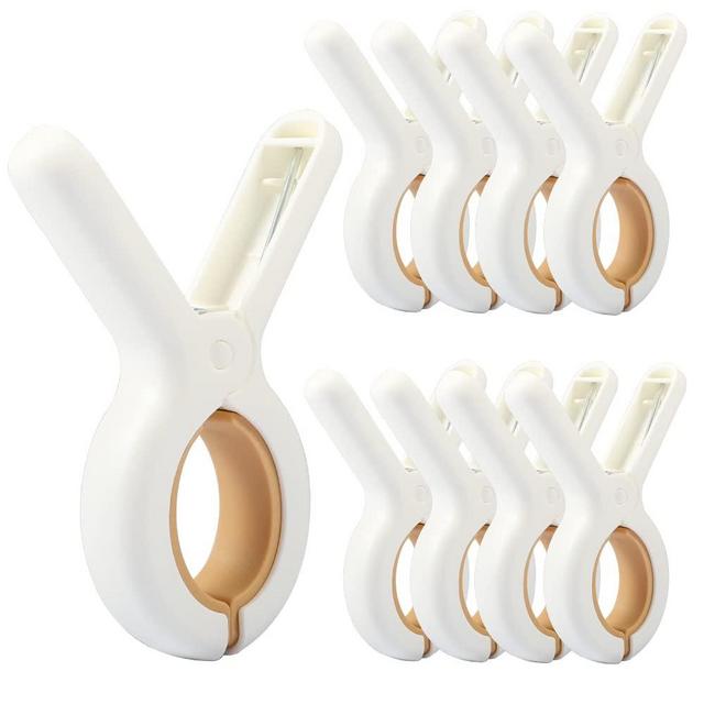 PAMISO 9 PCS Plastic Cloth Pins,Beach Towel Clip,Quilt Drying Clip, Plastic Clothespins, Strong Grip Holder to Dry Laundry on Clothesline and Hanging Rack (Medium)