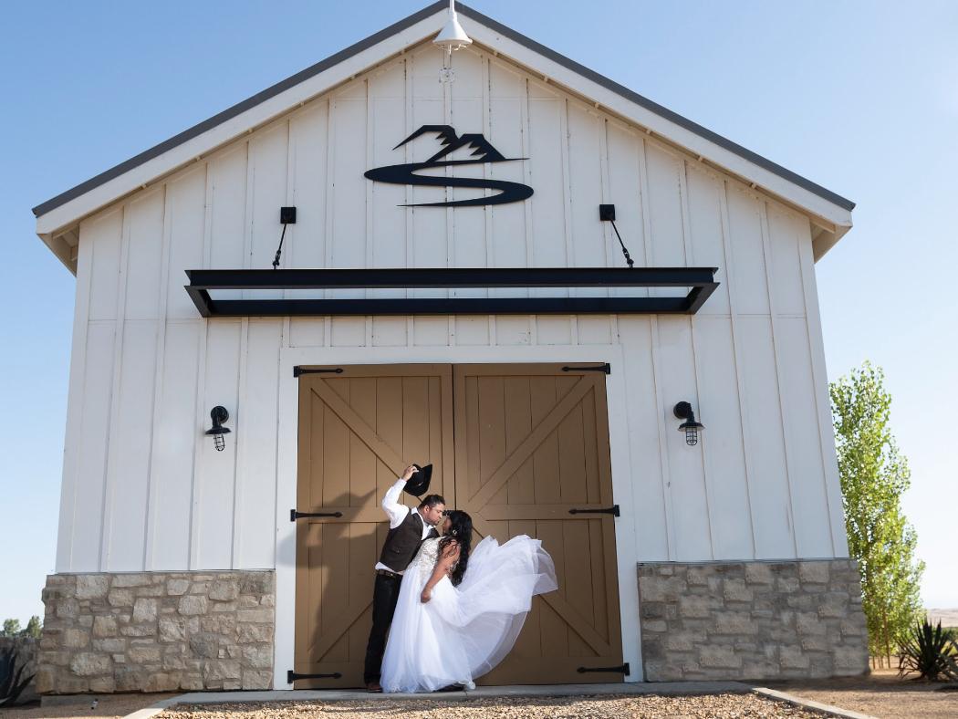 The Wedding Website of Lyza Barreno and Art Leanos