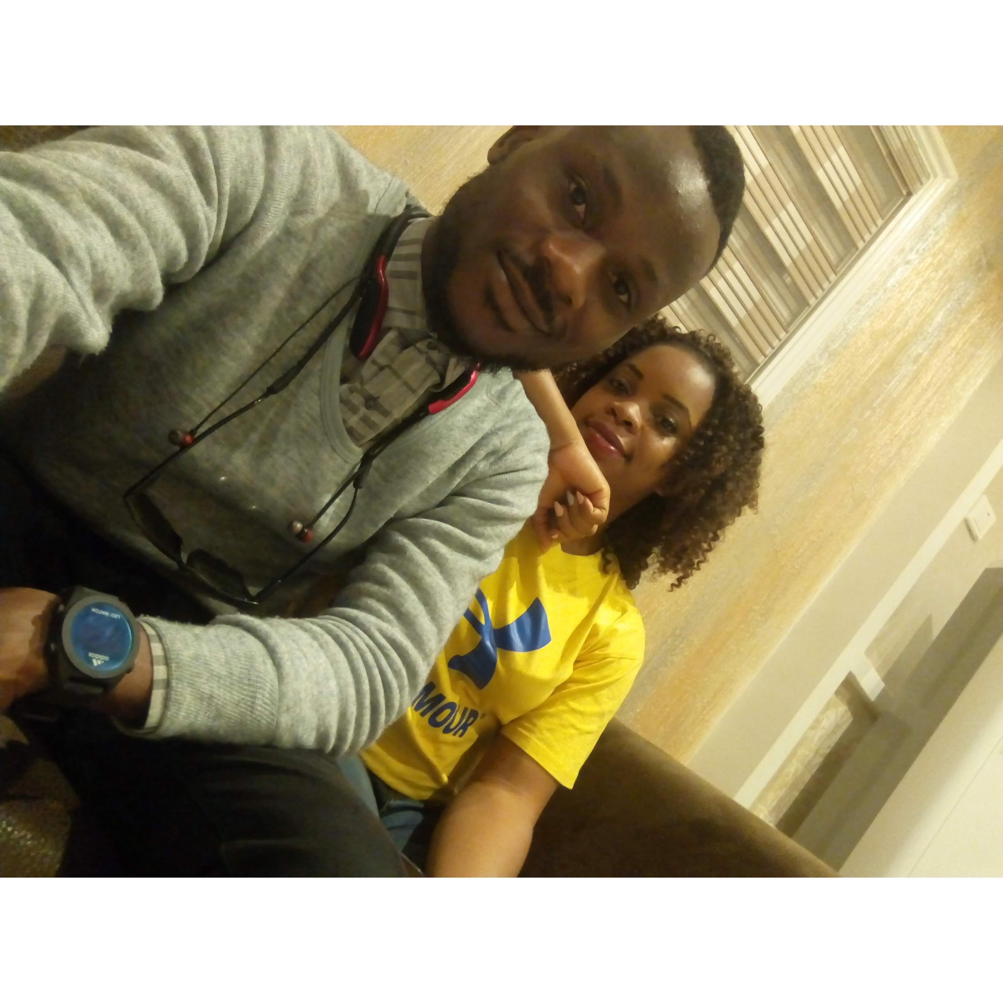 We don't joke with hangouts.... Always a time to enjoy nature and have sighs of reliefs. 🎪