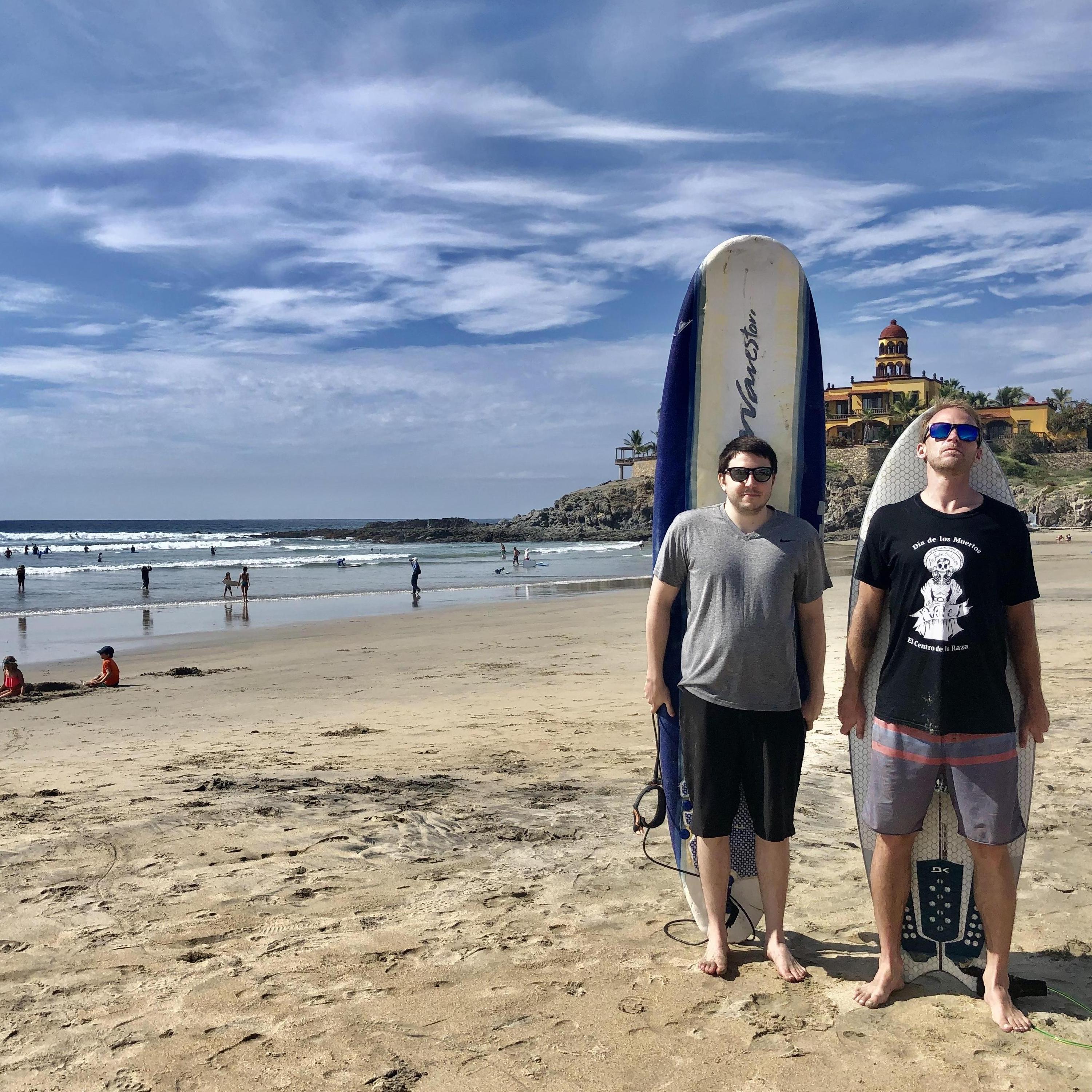 Playa Los Cerritos. Beach with surf lessons, board rentals, beach vendors, massages, food/cocktails and general good vibez