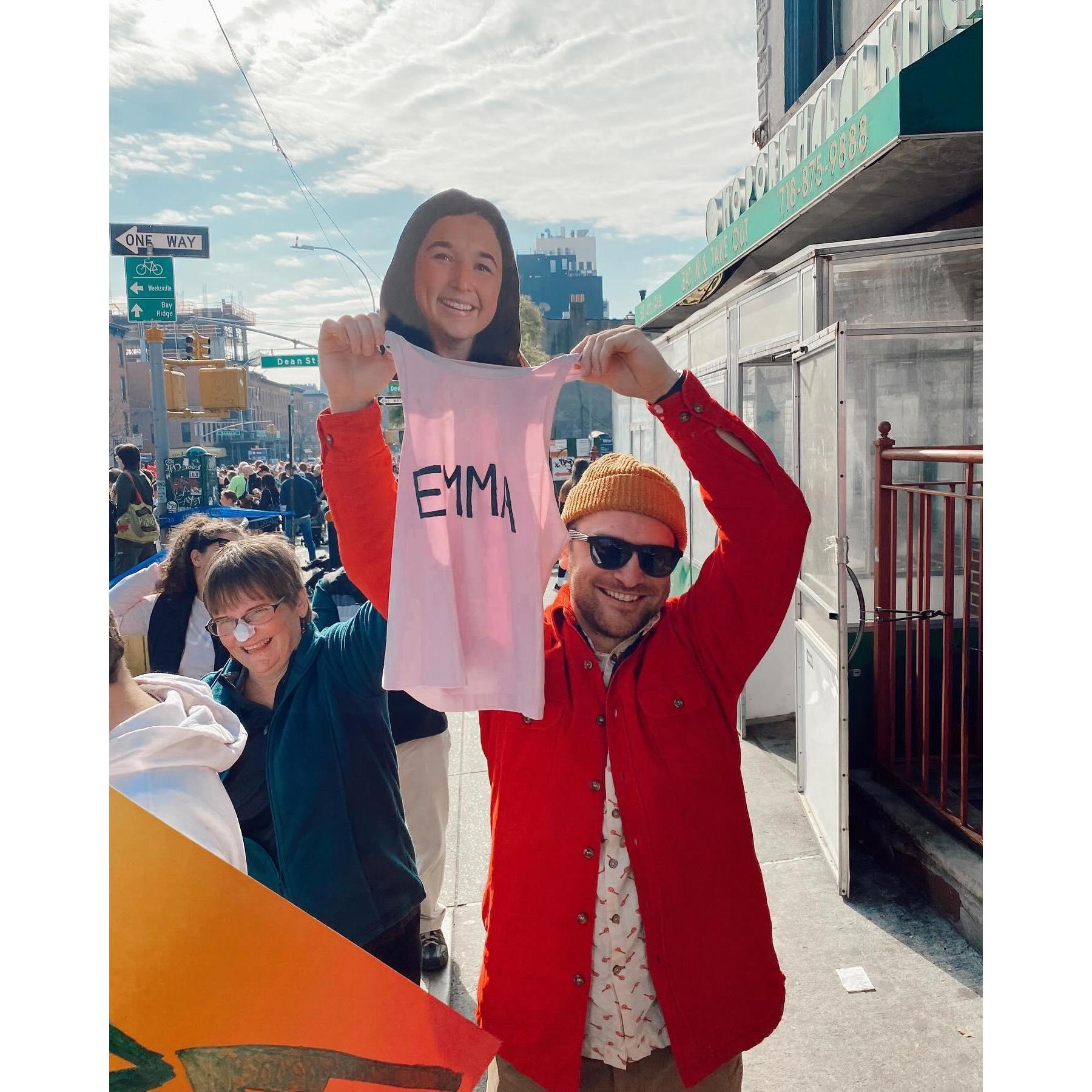 Brian and his family was very supportive of Emma during the NYC marathon. His sisters created these awesome head signs to hold up!