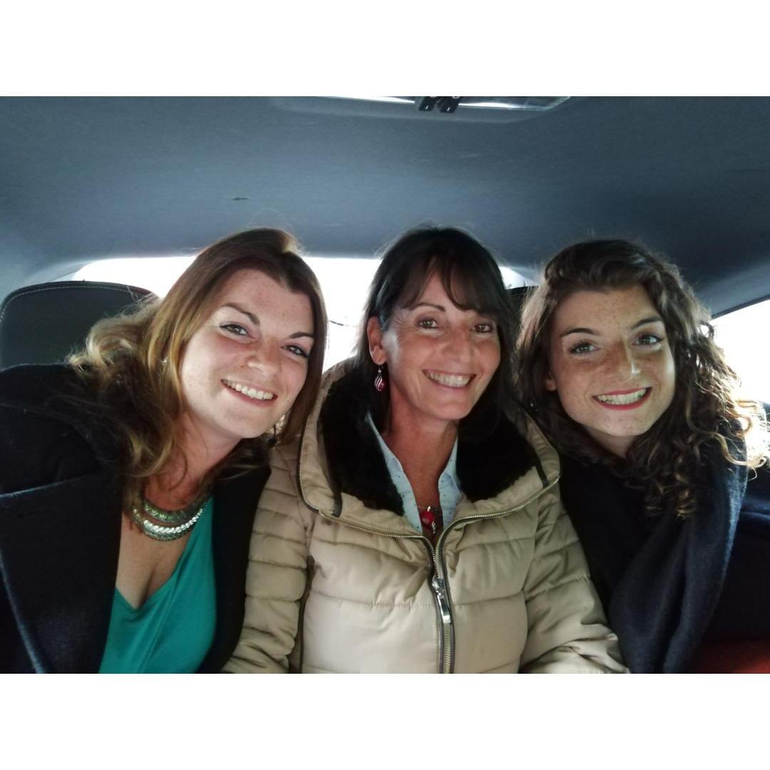 Pascale and her girls looking sharp!
