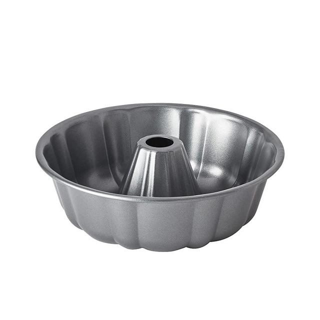 Chicago Metallic 10" Fluted Cake Pan, Inches, Grey