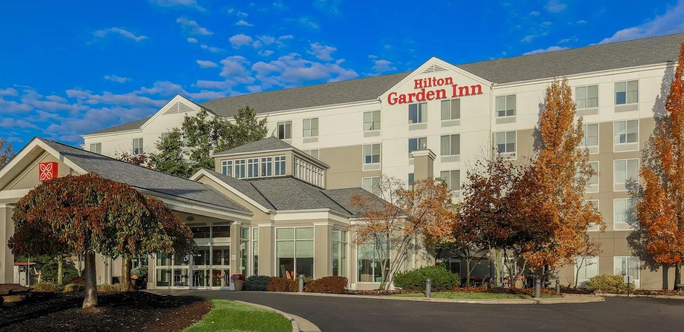 The Wedding Website of Simranpreet Multani and Nathan Scott