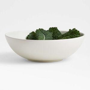 Large Stoneware Serving Bowl in Linen Cream