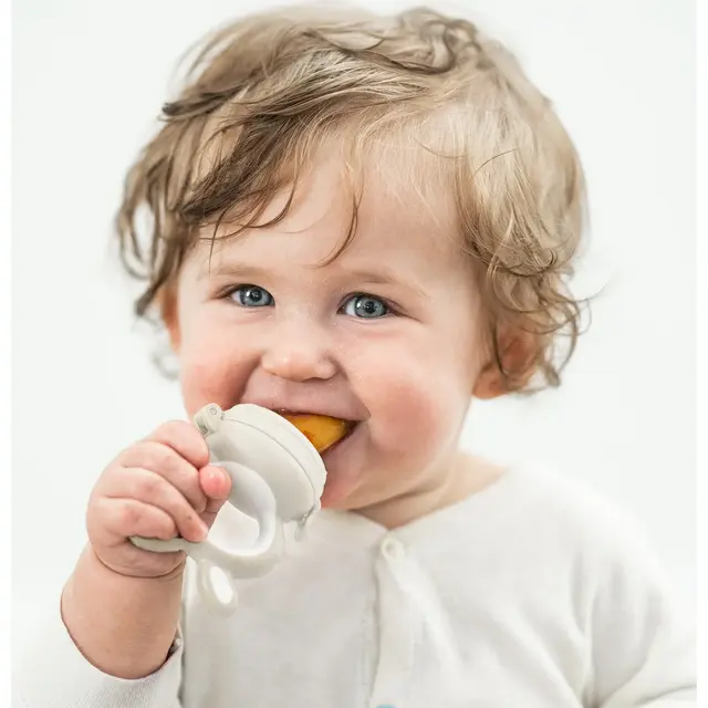 Moss and Fawn Silicone Forage Feeder, Ecru