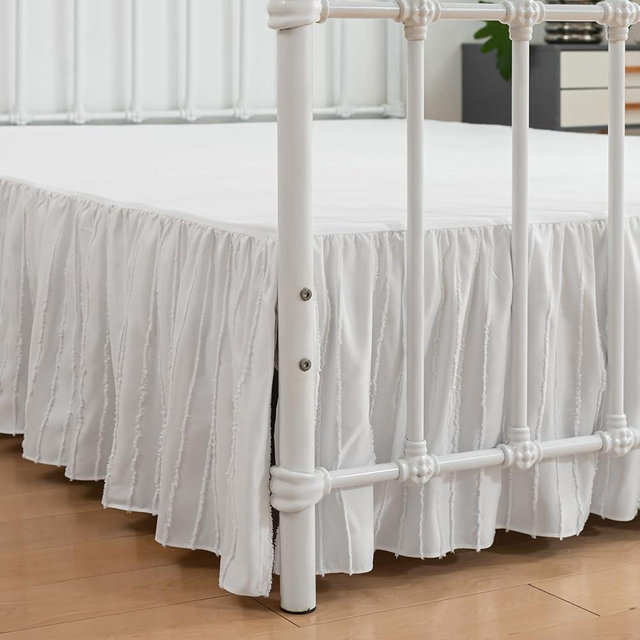 Striped Tufted Bed Skirt Queen Size, Ruffled Bed Skirt with Split Corners, Queen Bed Skirt 18 Inch Drop, Striped Boho Queen Size Bed Skirt for Ruffled Bed Skirts, White (Queen - 18" Drop)