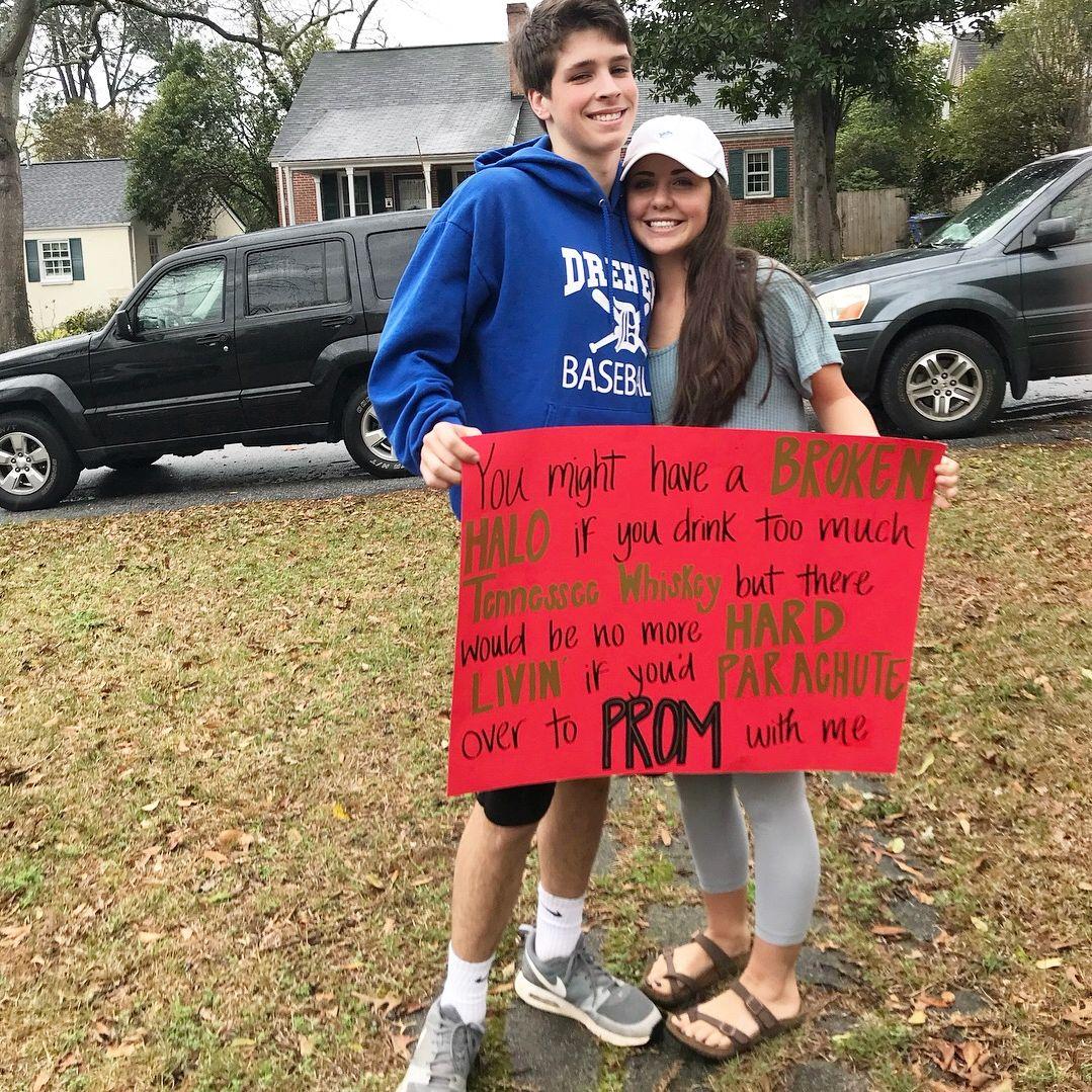 First of many "promposals" 2018